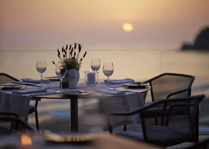 Monastery 酒店 佩雷卡斯