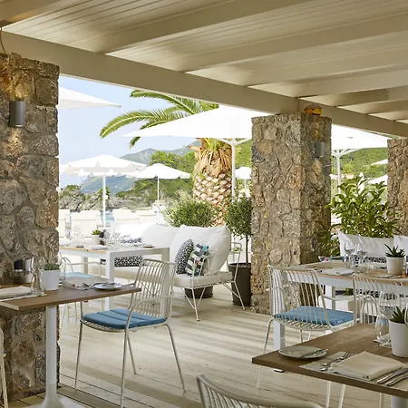 فندق Monastery بيليكاس